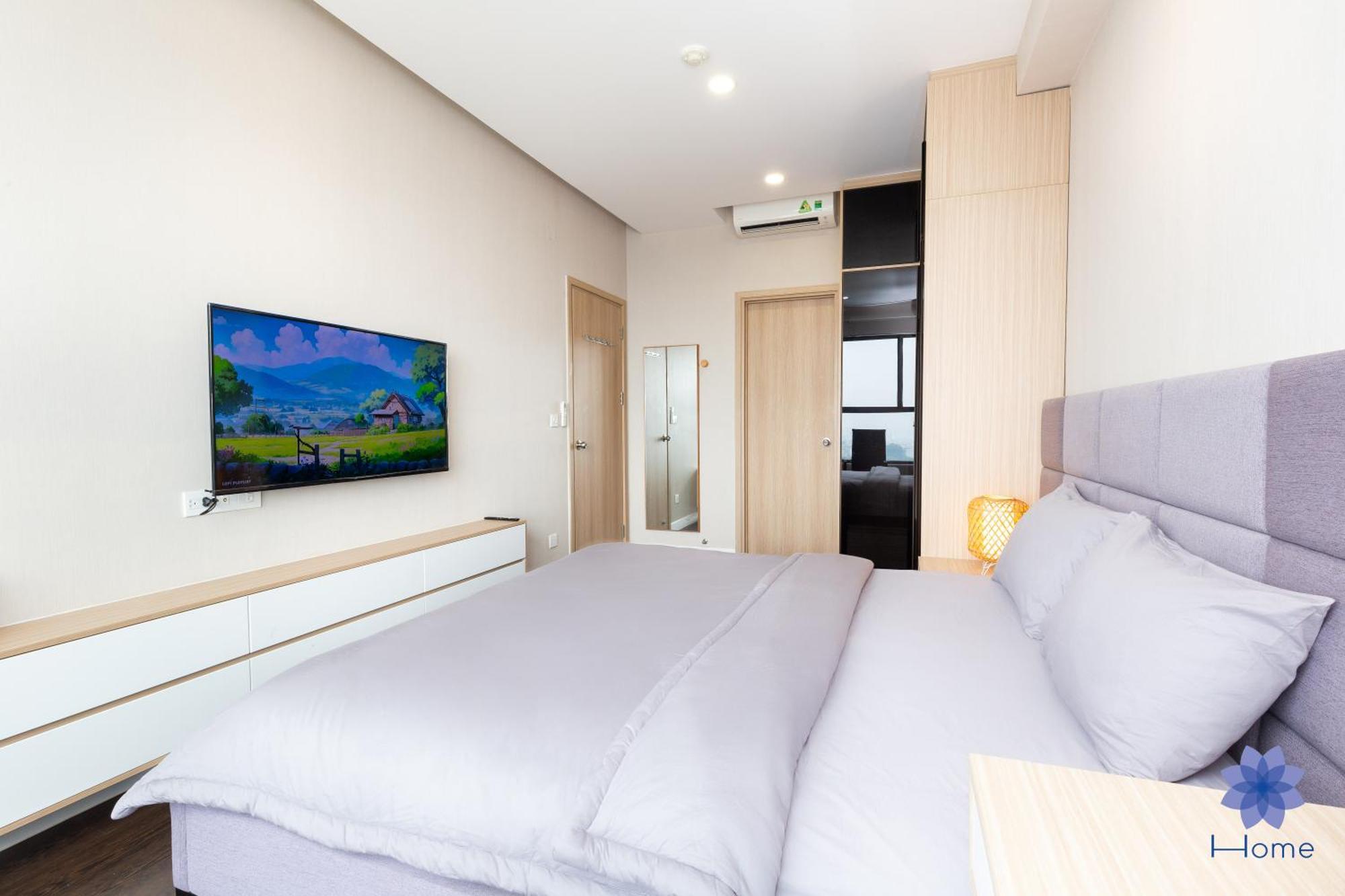 Home, Cosy&luxury - 5mins To Airport, Free Pool&gym, Airport Pick Up Service TP. Hồ Chí Minh